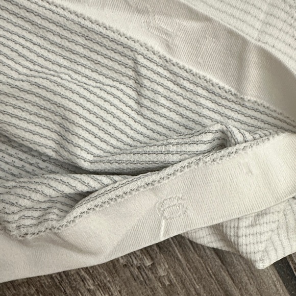 lululemon athletica Long Sleeve Seamless Top in White - Picture 5 of 9